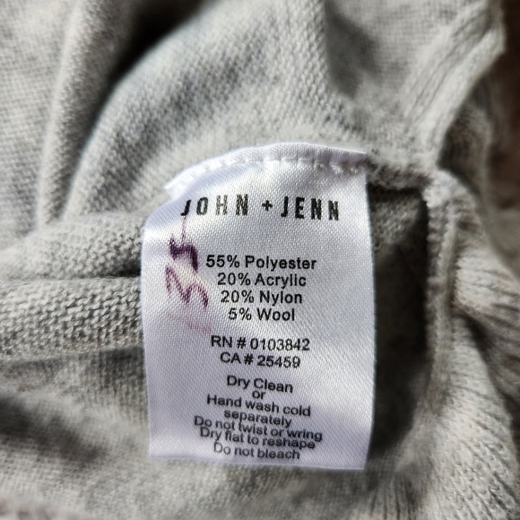 Anthropologie John + Jenn Grey Ruffle Wool Blend Sweater sz M - Picture 7 of 7